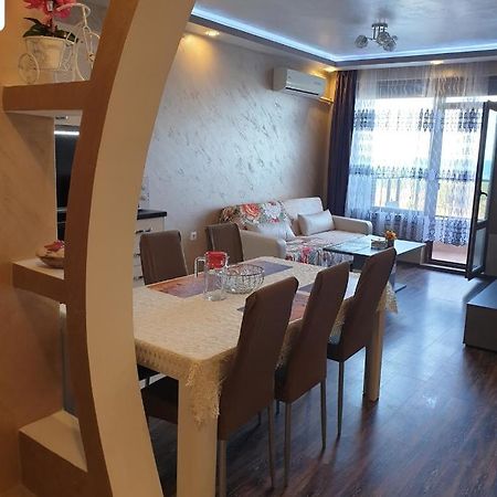 Sunshine Apartment Pomorie Exterior photo