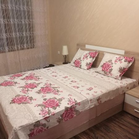 Sunshine Apartment Pomorie Exterior photo