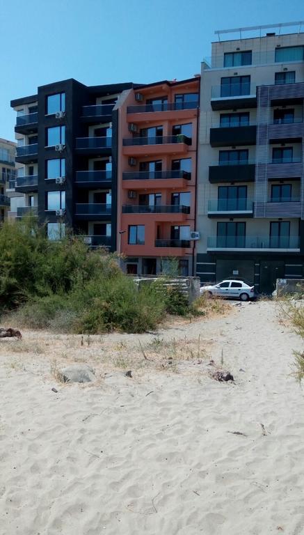 Sunshine Apartment Pomorie Exterior photo