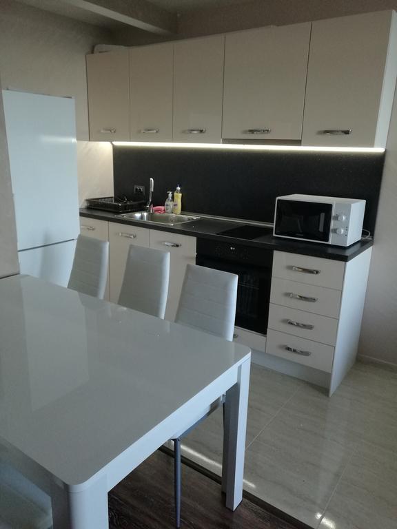 Sunshine Apartment Pomorie Exterior photo